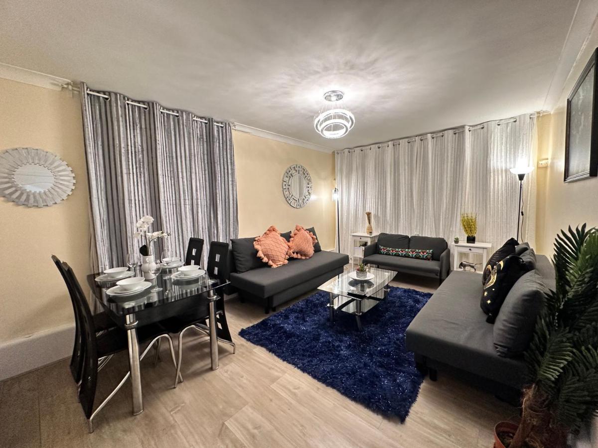 Posh 2-Bedroom, Living Room, Kitchen & 1.5 Bathroom Londra Exterior foto
